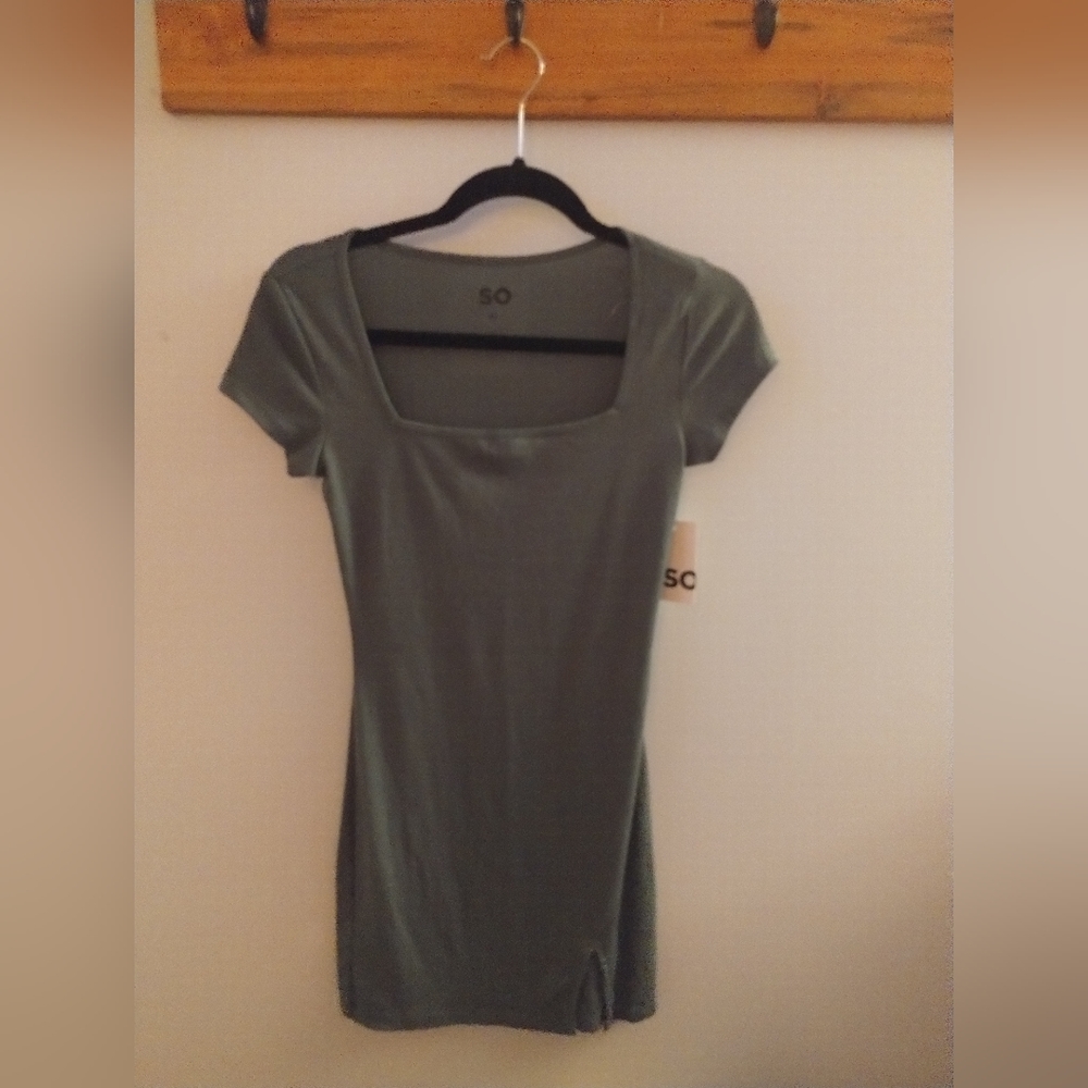 Mini dress - Picture 2 of 3